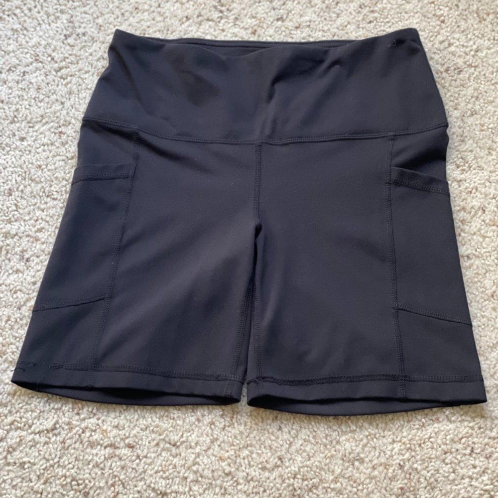 biker shorts